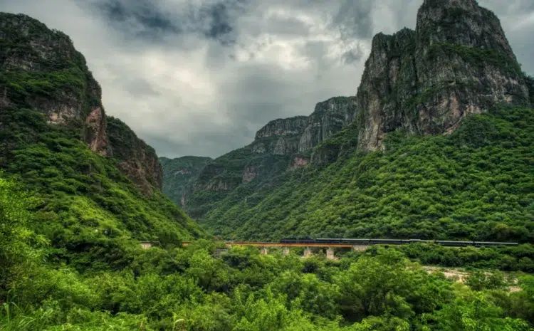  CHEPE Y SIERRA TARAHUMARA